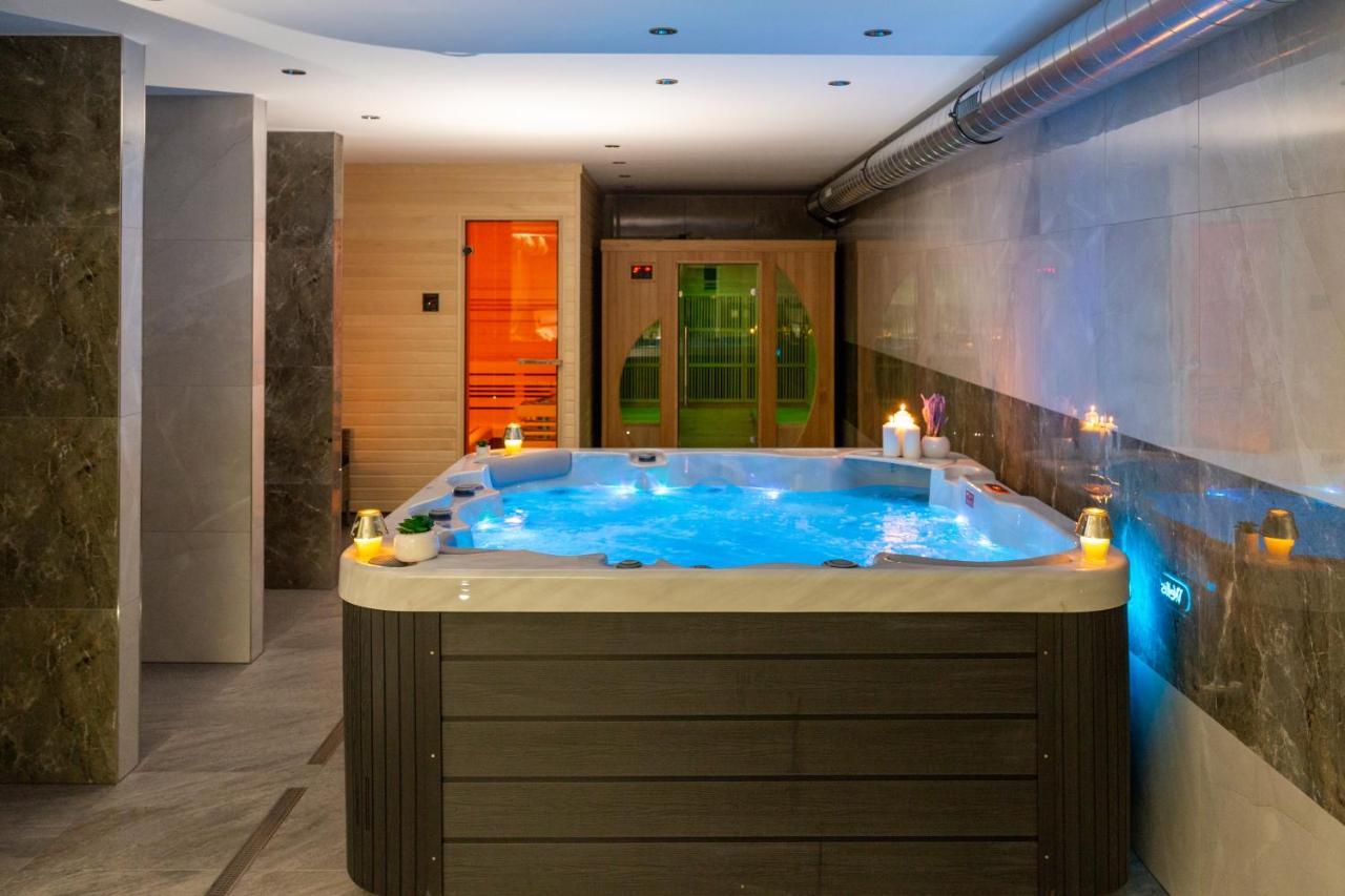 Wellness Hotel Edelweiss ลิเบอเรซ ภายนอก รูปภาพ